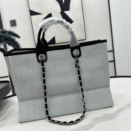 CC DEAUVILLE LARGE 38 TOTE BAG IN LIGHT GREY CANVAS WITH BLACK LOGO