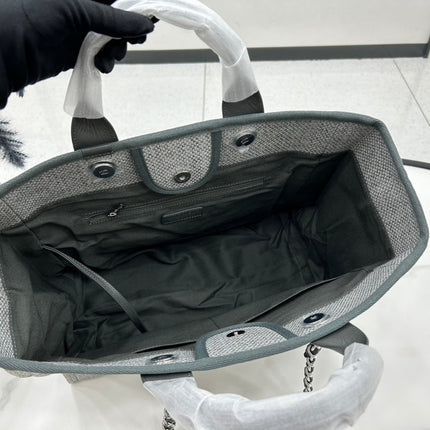 CC DEAUVILLE LARGE 38 TOTE BAG IN GREY CANVAS WITH BLACK LOGO