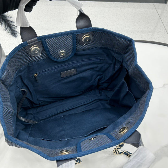 CC DEAUVILLE LARGE 38 TOTE BAG IN COBALT BLUE CANVAS