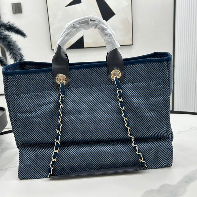 CC DEAUVILLE LARGE 38 TOTE BAG IN COBALT BLUE CANVAS