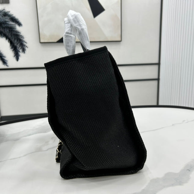 CC DEAUVILLE LARGE 38 TOTE BAG IN BLACK CANVAS