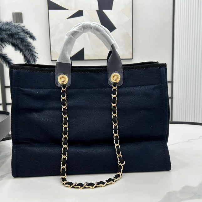 CC DEAUVILLE LARGE 38 TOTE BAG IN BLACK CANVAS WITH GOLD EMBROIDERED LOGO