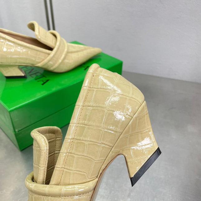 HIGH PUMP 35 MM IN EGG NOG CALFSKIN
