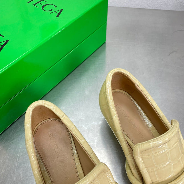 HIGH PUMP 35 MM IN EGG NOG CALFSKIN