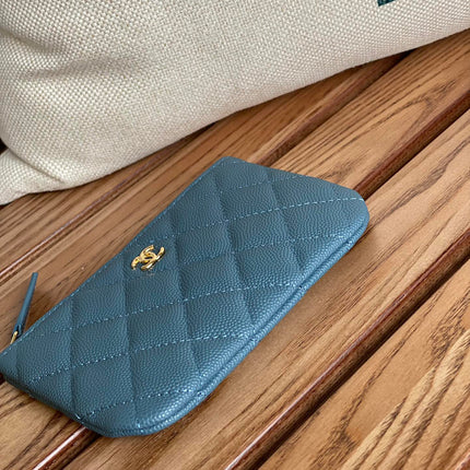 CC CLASSIC SMALL 15 ZIPPED POUCH IN TEAL GREEN GRAINED CALFSKIN