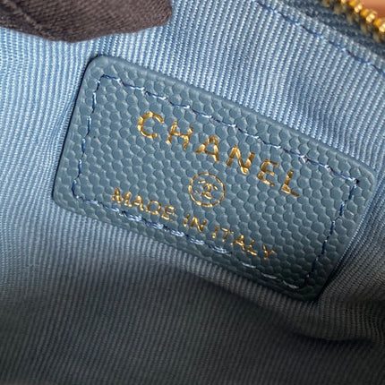 CC CLASSIC SMALL 15 ZIPPED POUCH IN TEAL GREEN GRAINED CALFSKIN