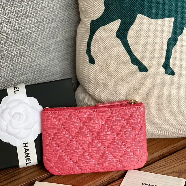CC CLASSIC SMALL 15 ZIPPED POUCH IN BLUSH RED GRAINED CALFSKIN