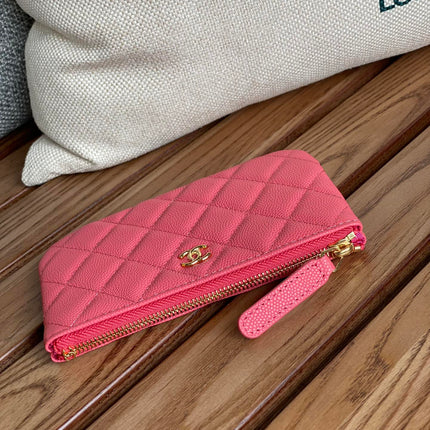 CC CLASSIC SMALL 15 ZIPPED POUCH IN BLUSH RED GRAINED CALFSKIN