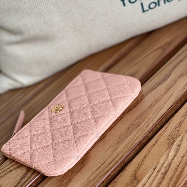 CC CLASSIC SMALL 15 ZIPPED POUCH IN LIGHT PINK GRAINED CALFSKIN