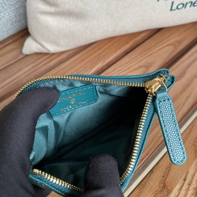 CC CLASSIC SMALL 15 ZIPPED POUCH IN PINE GREEN GRAINED CALFSKIN