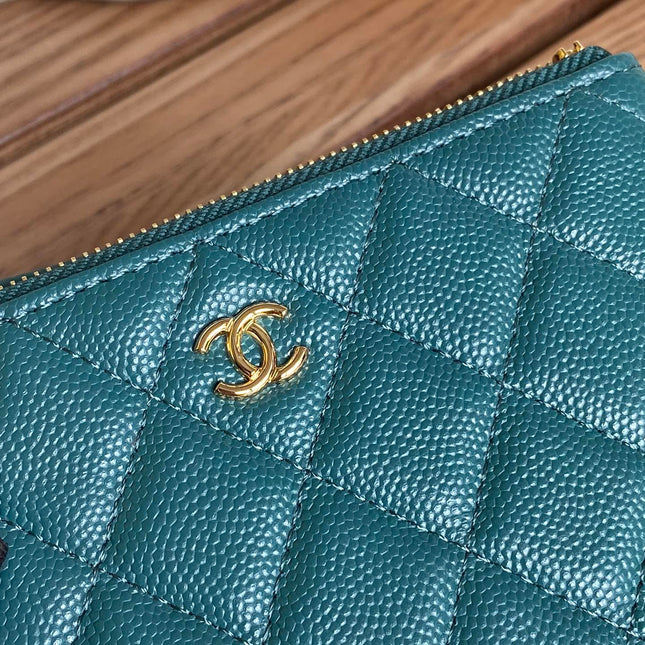 CC CLASSIC SMALL 15 ZIPPED POUCH IN PINE GREEN GRAINED CALFSKIN