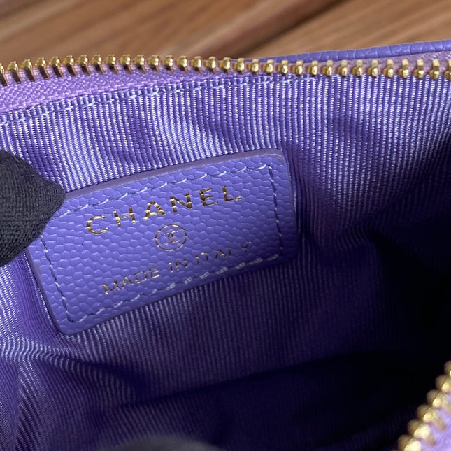 CC CLASSIC SMALL 15 ZIPPED POUCH IN AMETHYST PURPLE GRAINED CALFSKIN