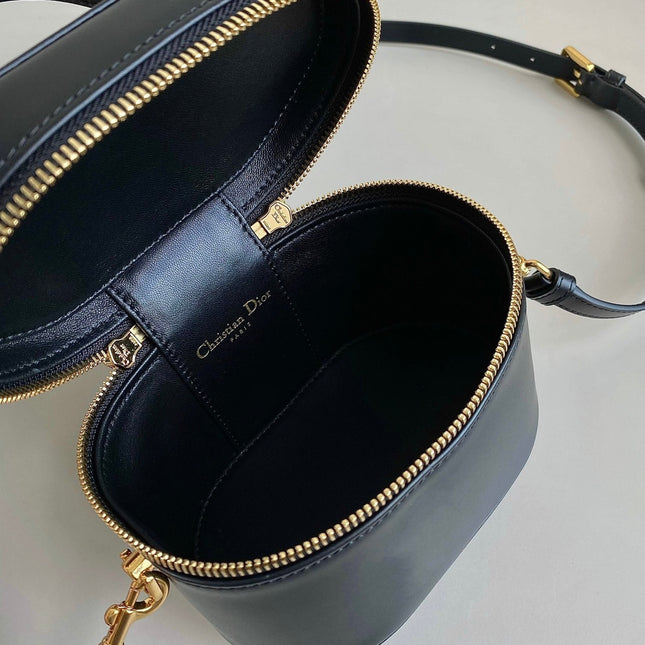 SIGNATURE VANITY 16 IN BLACK LAMBSKIN