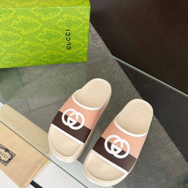 INTERLOCKING G SLIDE SANDAL IN WHITE CREAM MIX COLORFUL IMPORTED TPU