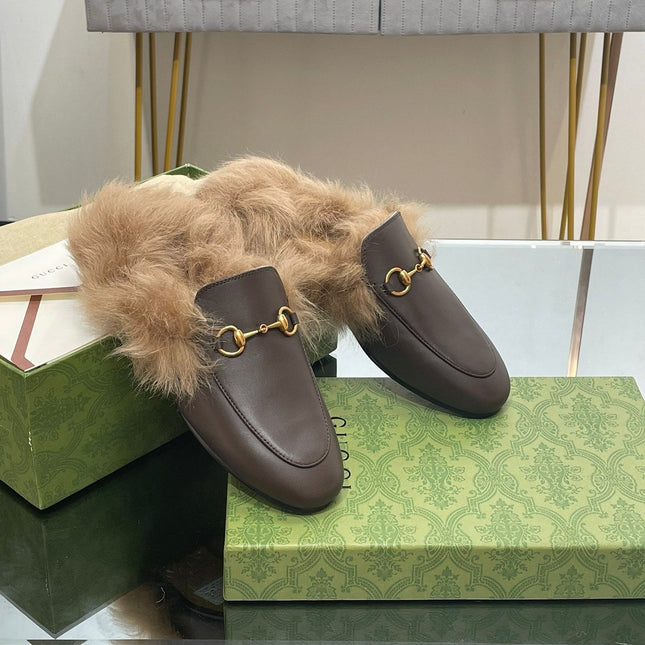 HORSEBIT MULE IN MOCHA BROWN CALFSKIN AND LAMB WOOL LINING