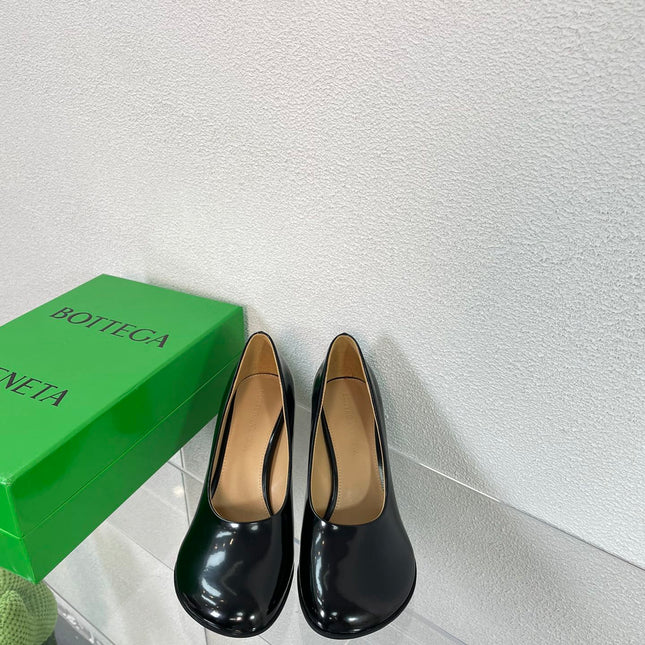 ATOMIC HIGH PUMP 9 CM IN BLACK CALFSKIN