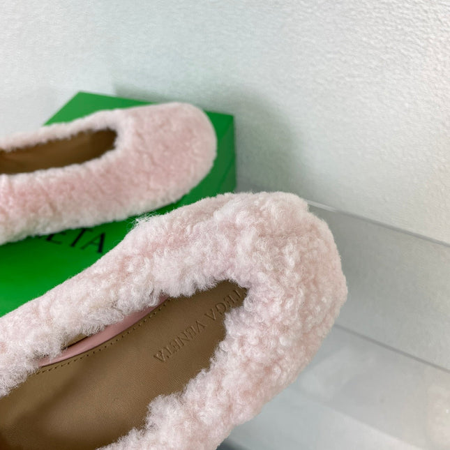 ATOMIC SHEARLING BALLERINA FLATS LIGHT PINK