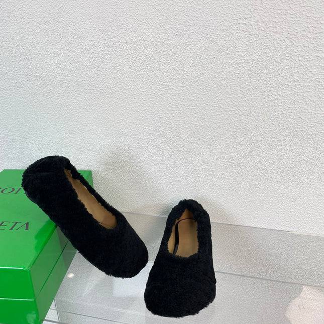 ATOMIC SHEARLING BALLERINA FLATS BLACK