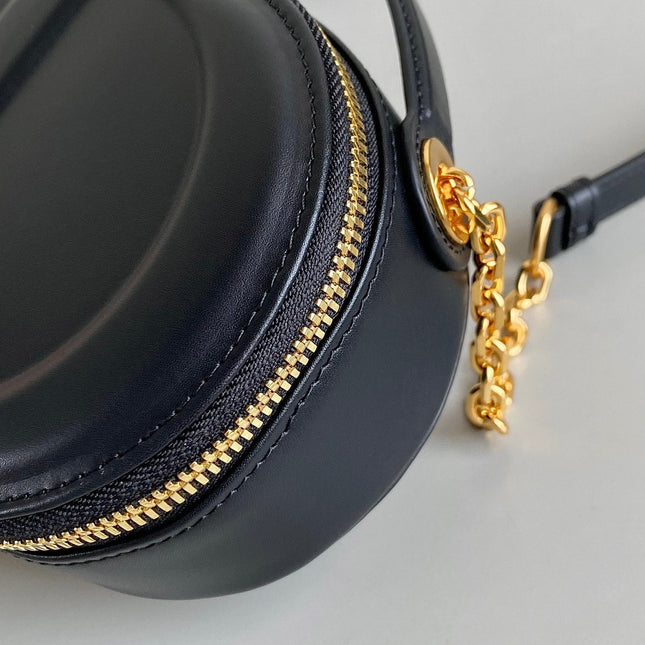 SIGNATURE 18 OVAL BAG IN BLACK CALFSKIN
