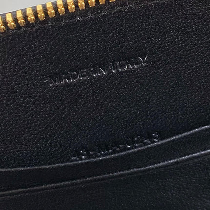 SIGNATURE 18 OVAL BAG IN BLACK CALFSKIN