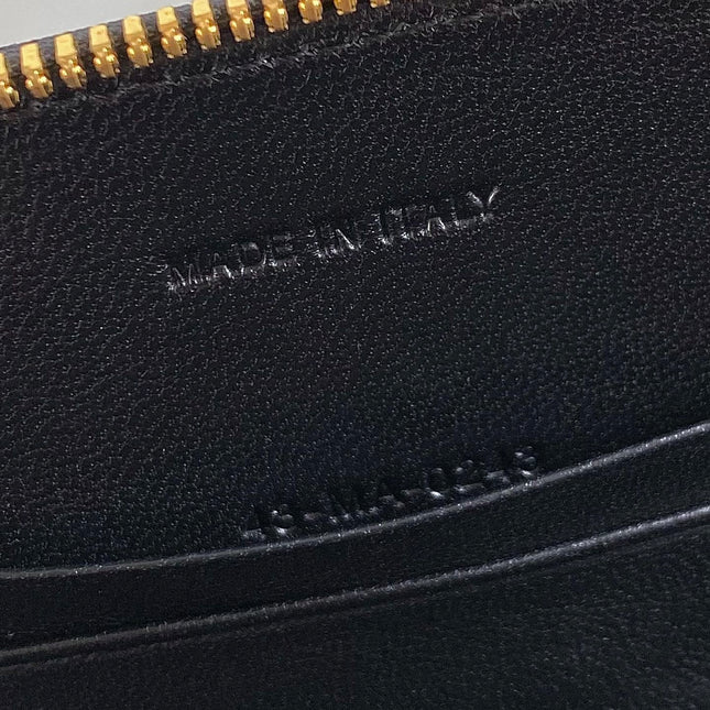 SIGNATURE 18 OVAL BAG IN BLACK CALFSKIN