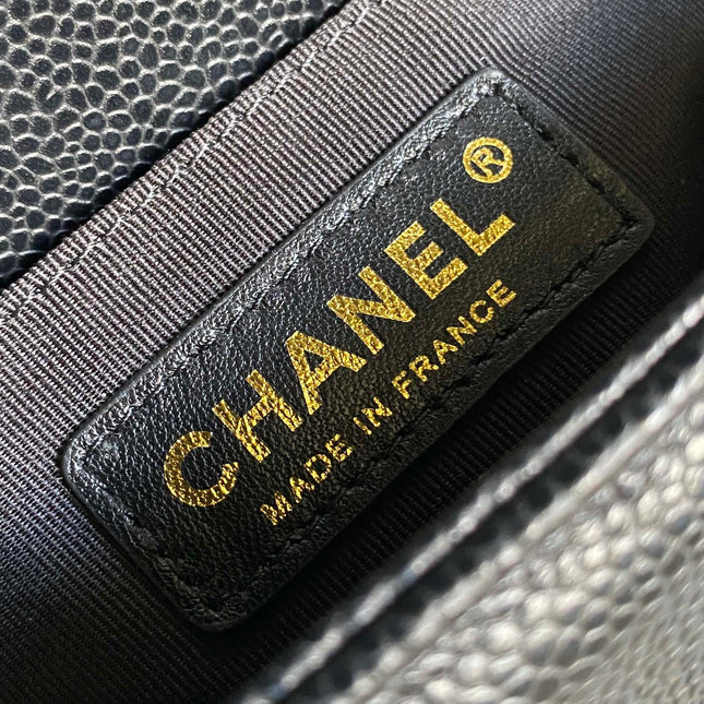 SMALL BOY BAG 20 IN BLACK LAMBSKIN GOLD HARDWARE