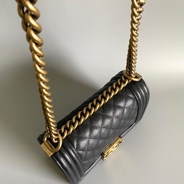 SMALL BOY BAG 20 IN BLACK LAMBSKIN GOLD HARDWARE