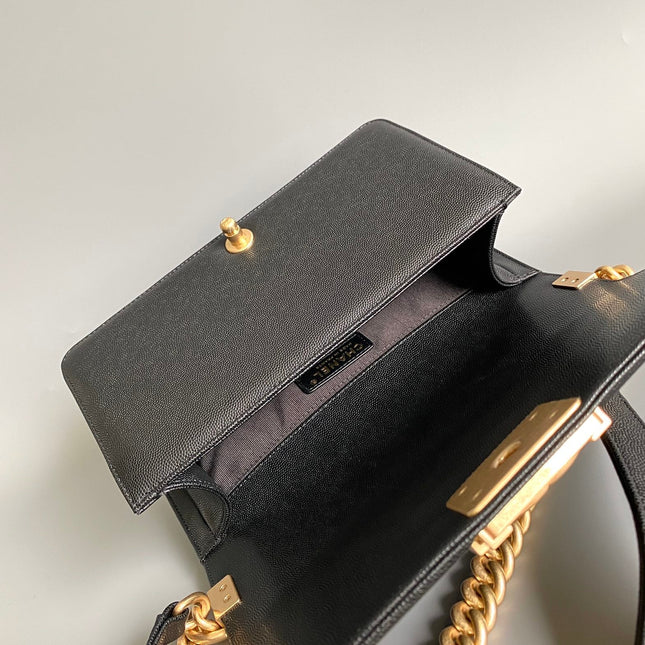 CC MEDIUM 25 BOY BAG IN BLACK LAMBSKIN GOLD HARDWARE