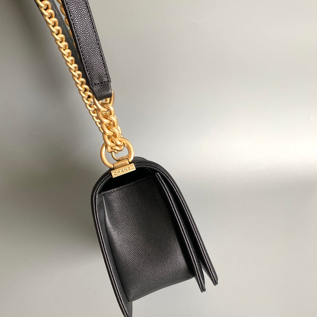 CC MEDIUM 25 BOY BAG IN BLACK LAMBSKIN GOLD HARDWARE