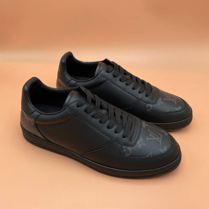 LV RIVOLI SNEAKER BLACK