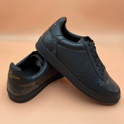 LV RIVOLI SNEAKER BLACK