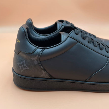 LV RIVOLI SNEAKER BLACK