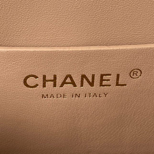 CC SMALL 20 FLAP BAG IN CAMEL BEIGE CALFSKIN GOLD HARDWARE