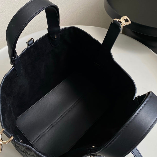 TOUJOURS 28 BAG IN BLACK LAMBSKIN