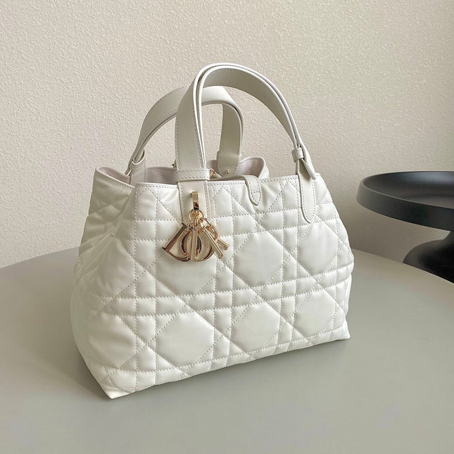 TOUJOURS 28 BAG IN WHITE LAMBSKIN