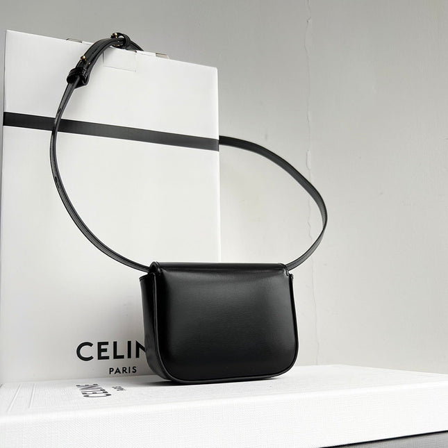 Triomphe 11 BLACK Shiny Calfskin Handbag