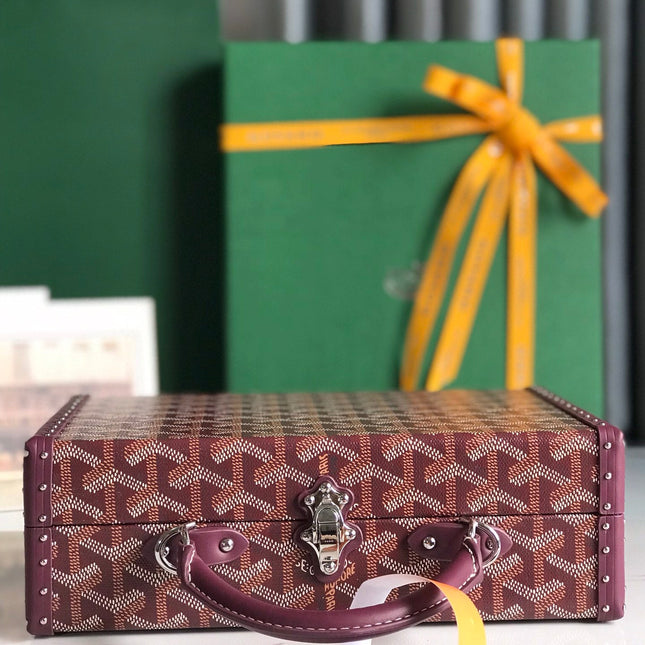 GRAND HÔTEL TRUNK BAG 24 IN BURGUNDY RED GOYARDINE CANVAS AND CALFSKIN