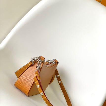 MARELLINI 19 BROWN EPI GRAINED LEATHER