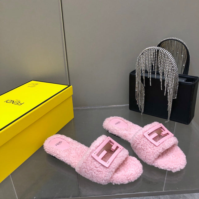 FENDI BAGUETTE SLIDE SLIPPERS IN LIGHT PINK WOOL