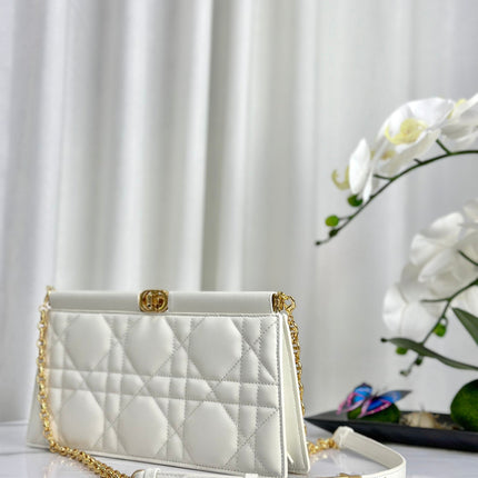 CHAIN CLUTCH 27 BAG IN WHITE LAMBSKIN