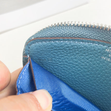 HM SILK'IN HOLED SHORT WALLET 11.5 CERULEAN GRAINED CALFSKIN