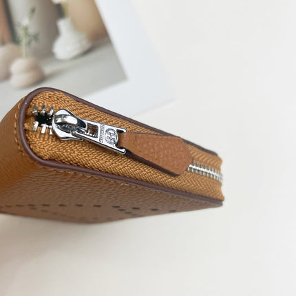 HM SILK'IN HOLED SHORT WALLET 11.5 BROWN GRAINED CALFSKIN