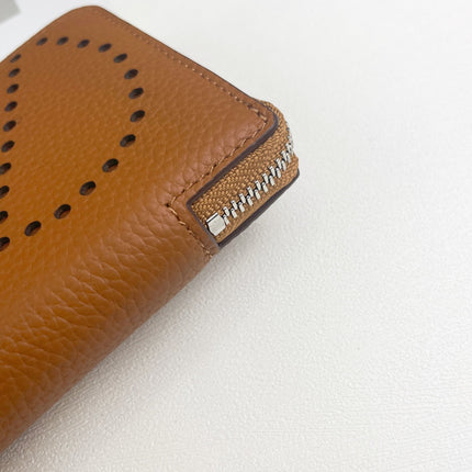 HM SILK'IN HOLED SHORT WALLET 11.5 BROWN GRAINED CALFSKIN