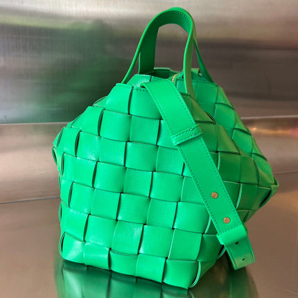 MEDIUM 28 CASSETTE LIGHT GREEN LAMBSKIN