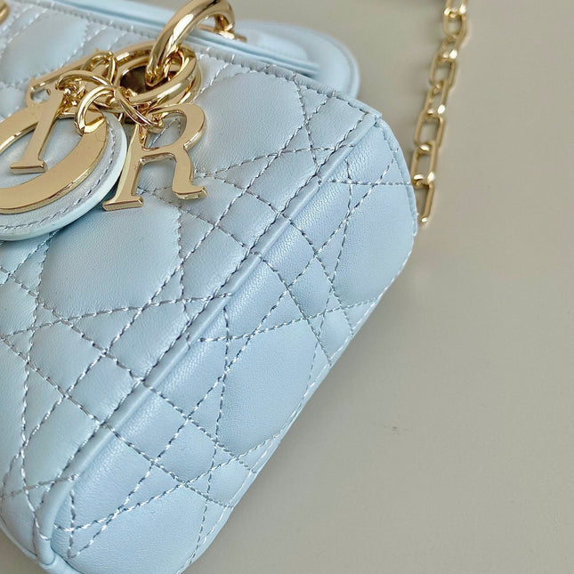 D-JOY BAG 22 IN LIGHT BLUE LAMBSKIN