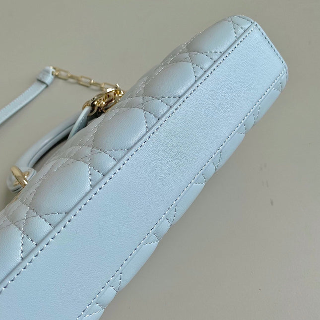 D-JOY BAG 22 IN LIGHT BLUE LAMBSKIN