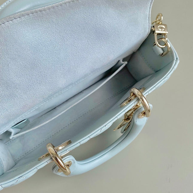 D-JOY BAG 22 IN LIGHT BLUE LAMBSKIN