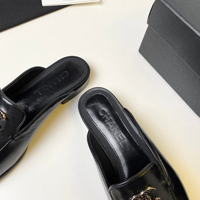 FLAT MULE IN BLACK LAMBSKIN 983818