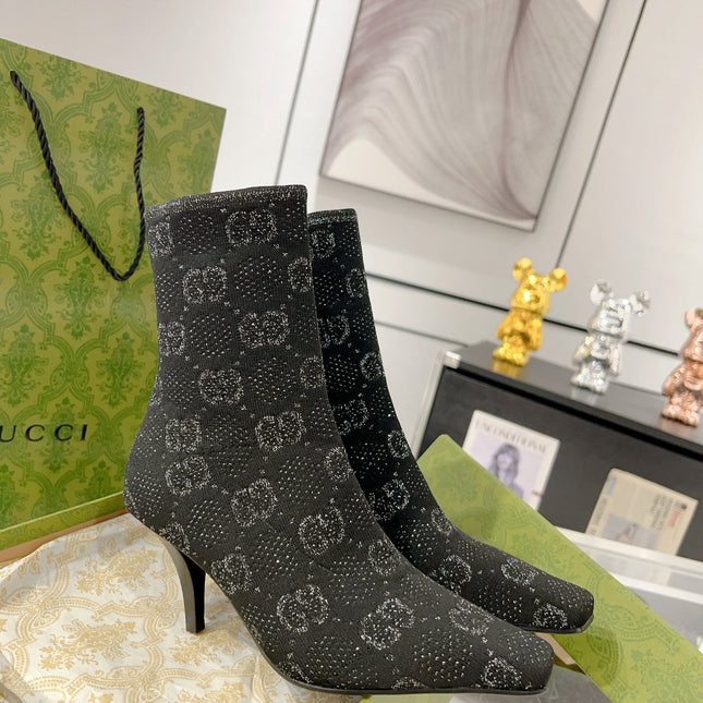 ANKLE BOOTS IN BLACK KNITTED FABRIC