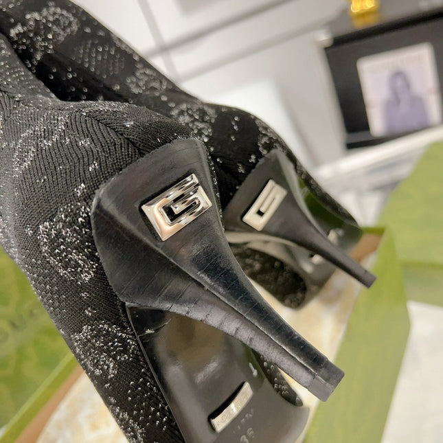 ANKLE BOOTS IN BLACK KNITTED FABRIC